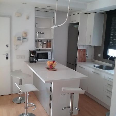 Lovely 2 Bedroom Terrace Wifi Parking Ac Heating Attic Valence Extérieur photo